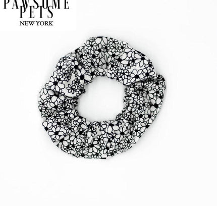 SCRUNCHIES - BLACK AND WHITE FLORAL-0