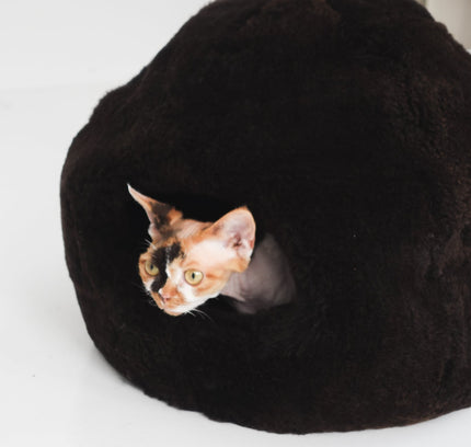 Nest Natural Sheepskin Pet Bed - Brown-0