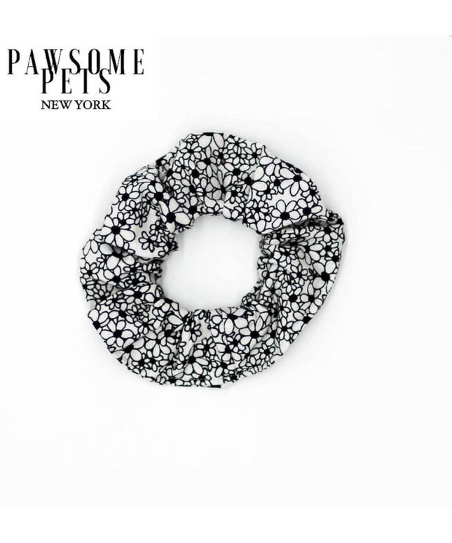 SCRUNCHIES - BLACK AND WHITE FLORAL-0