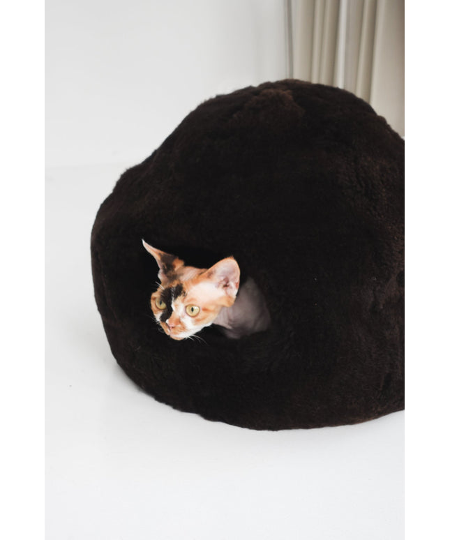 Nest Natural Sheepskin Pet Bed - Brown-0