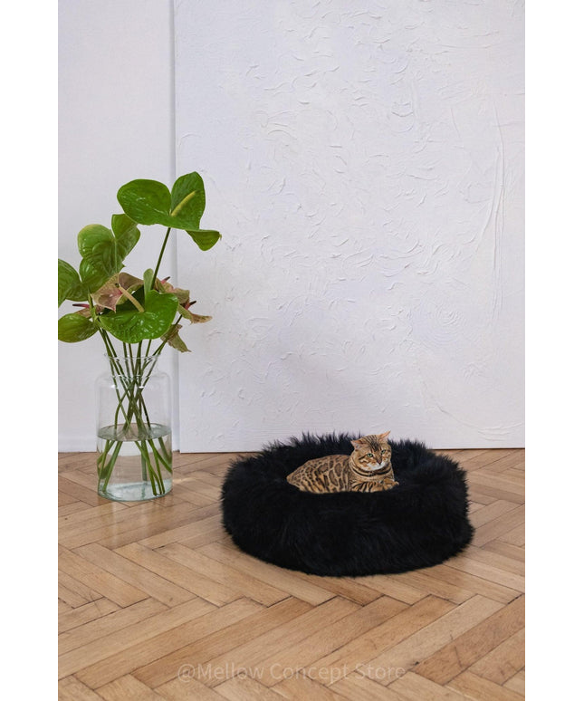 Round Natural Sheepskin Pet Bed - Black-0