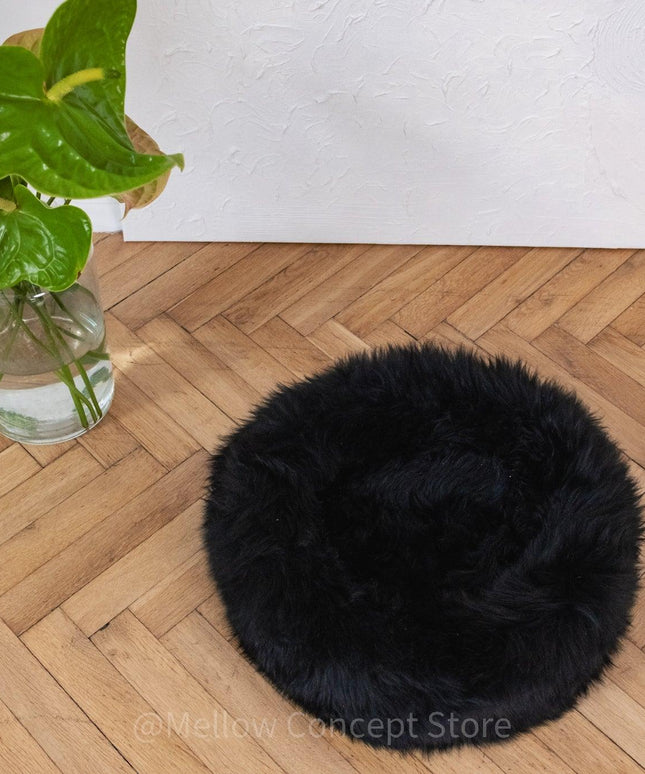 Round Natural Sheepskin Pet Bed - Black-3