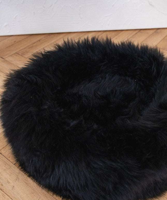 Round Natural Sheepskin Pet Bed - Black-4