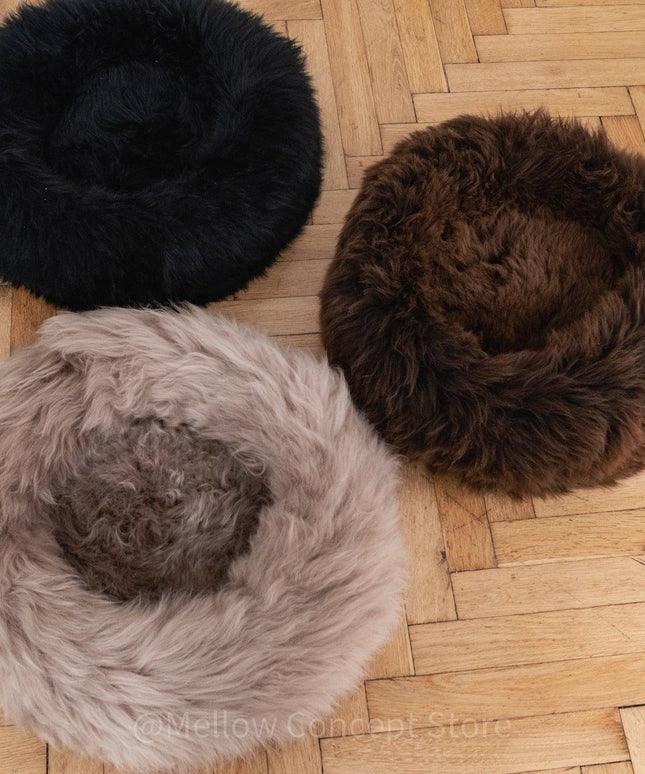 Round Natural Sheepskin Pet Bed - Greige-4