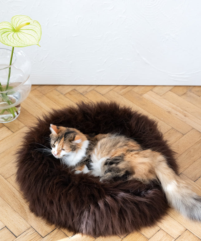 Round Natural Sheepskin Pet Bed - Brown-4