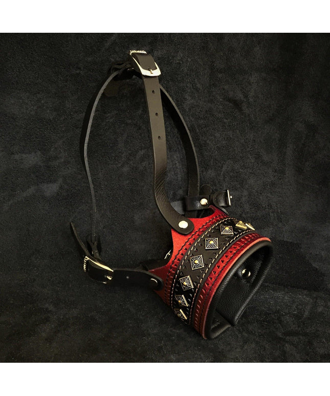 The "Balteus" leather muzzle RED-0