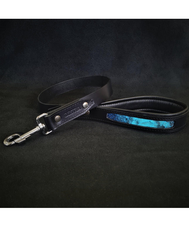 The ''Morelia Python'' leash-0